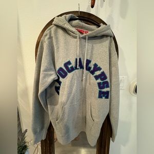 Supreme hoodie